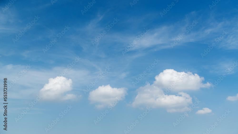 Fototapeta premium White clouds are in the blue sky