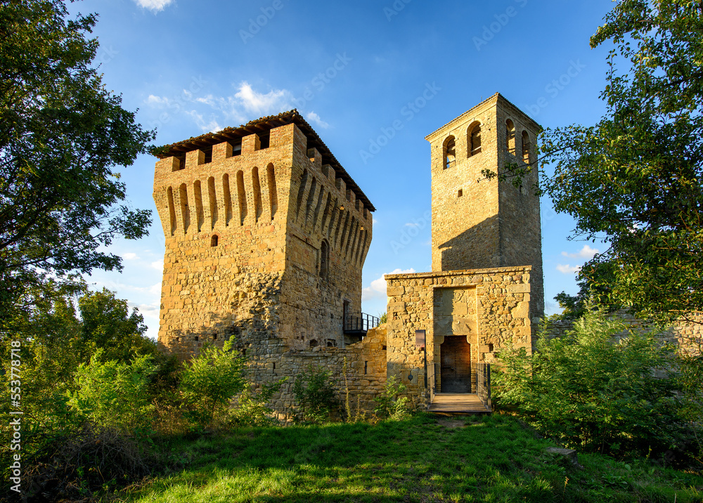 APPENNINO REGGIANO |  CASTELLO DI SARZANO