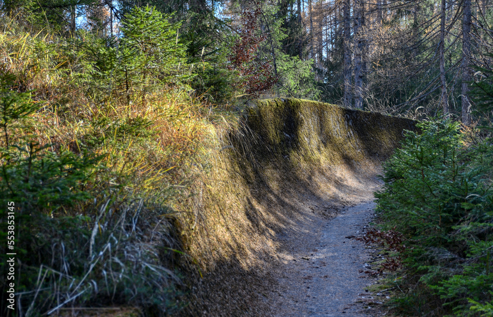 Foto de Cortina d’Ampezzo, Bobbahn, Kunsteisbahn, James Bond, 007