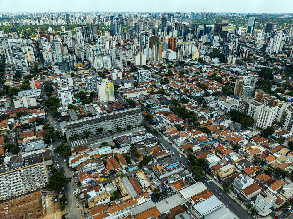 Fototapeta premium Aerial view of the city of Sao Paulo, Vila Madalena district, Brazil.