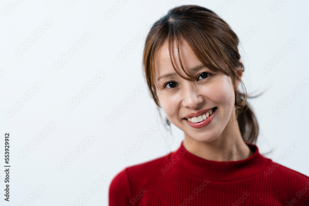 明るいポニーテールの女性 明るいポニーテールの女性