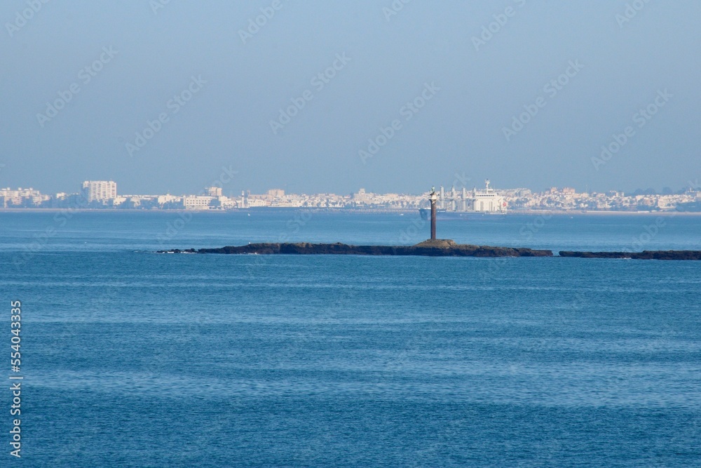 Faro en la Bahía de Cádiz, Andalucia