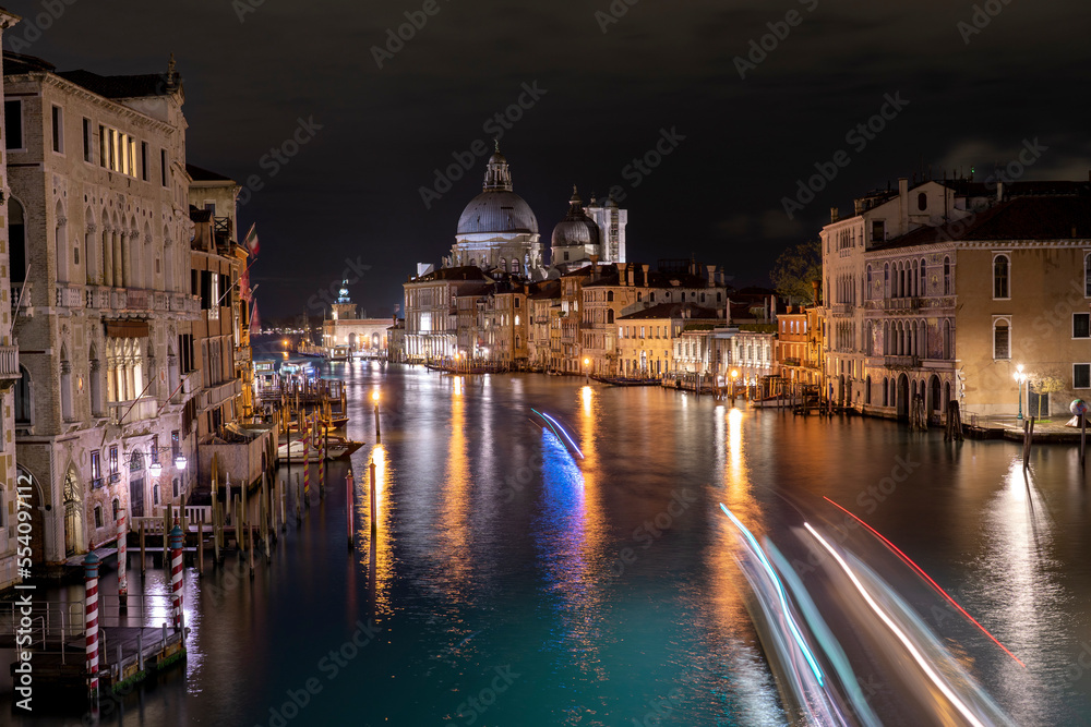 Night view of the city of venice