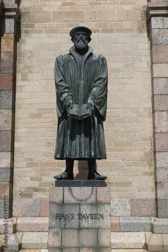 Statue des Reformators Hans Tausen, Dom zu Ribe Dänemark