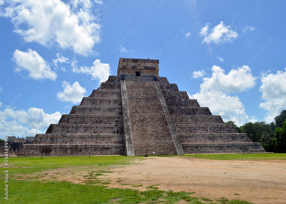 chichen itza pyramid