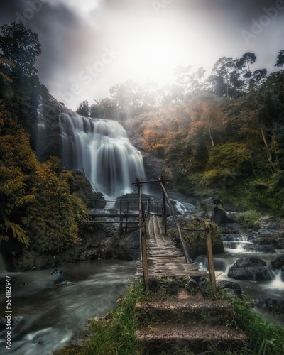 Fototapeta Naklejka Na Ścianę i Meble -  Cikondang Waterfall