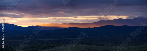 Panorama des rayons du soleil levant sur Le Perthus at Spanish border at dawn