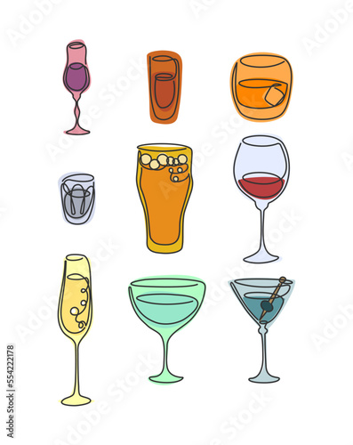 One line drawing liquor rum whiskey vodka beer red wine champagne vermouth martini glass in set. Cartoon graphic sketch. Continuous line way. Hand drawn party drinks concept. Freehand drawing