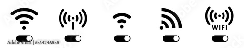 Conjunto de iconos de wifi con botón de desplazamiento. Activar y desactivar. Concepto de conexión a internet inalámbrico. Conectividad. Ilustración vectorial