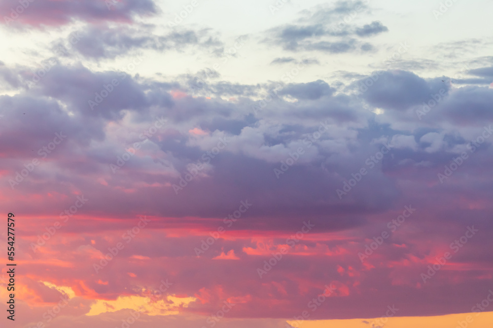 Obraz premium Pink cumulus clouds sunset sunrise