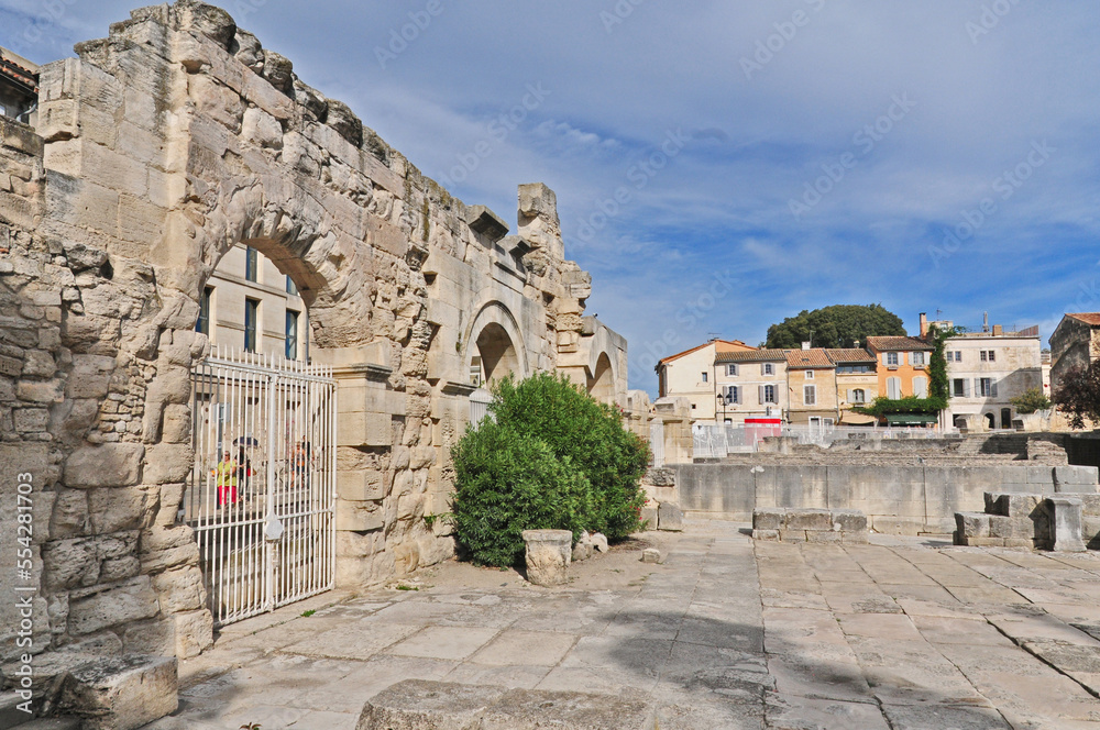 Arles, l'antico teatro romano - Provenza	
