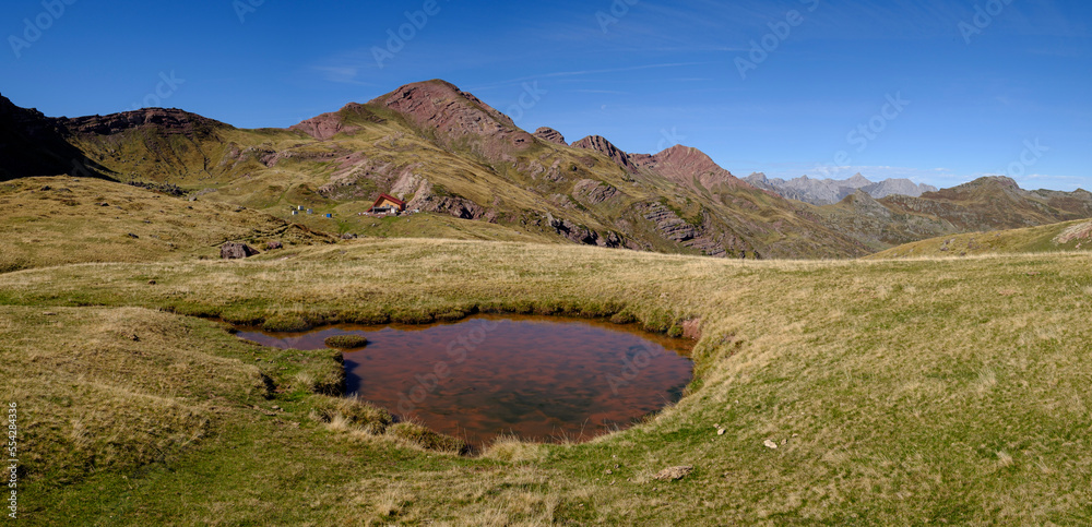 Camille path, caillaous ponds, pyrenees national park, pyrenees atlantiques, new aquitaine region, france