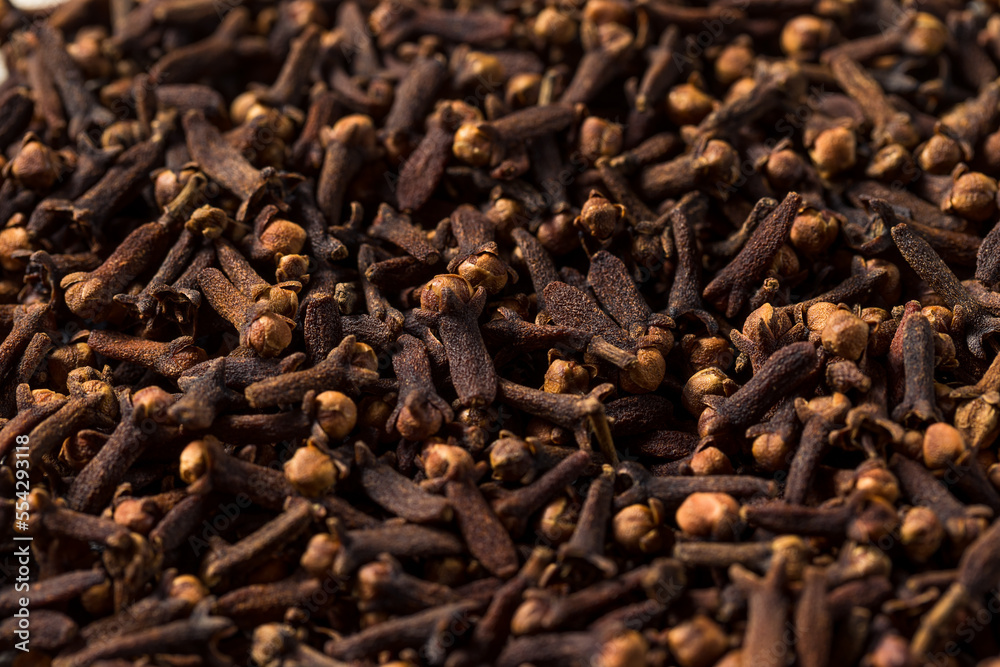 Raw Brown Organic Whole Cloves Raw Brown Organic Whole Cloves