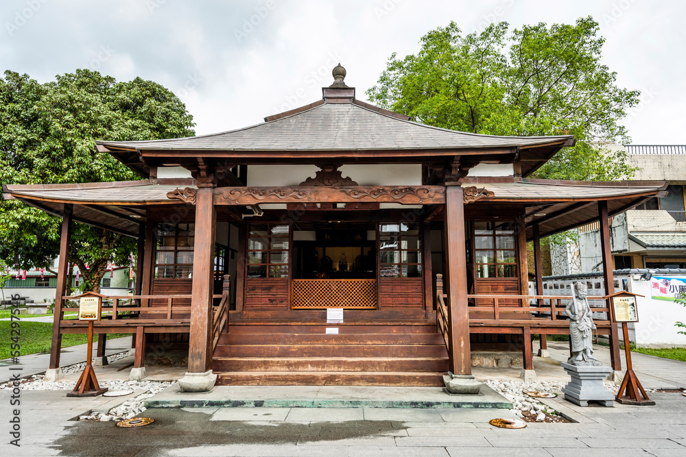 Naklejka premium Old building view of Chi-An Chinghisu temple in Hualien, Taiwan.