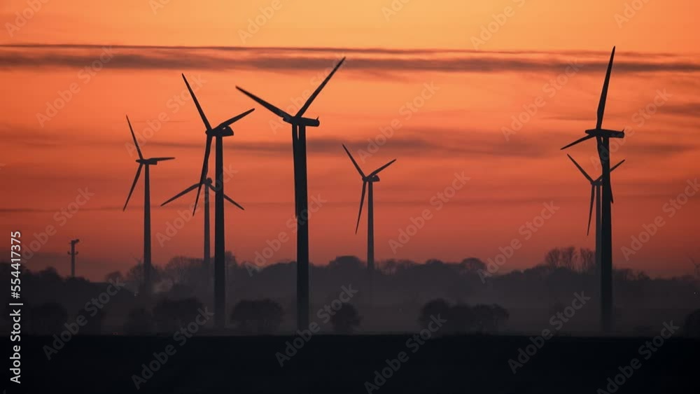 Windräder im Abendlicht Windräder im Abendlicht
