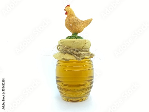 Honey Bee Health Benefits for Poultry and Chickens, diseases prevention, treatment, immunity boost, research and data of efficacy, Stingless bee and apis mellifera, for viral and antibacterial effects