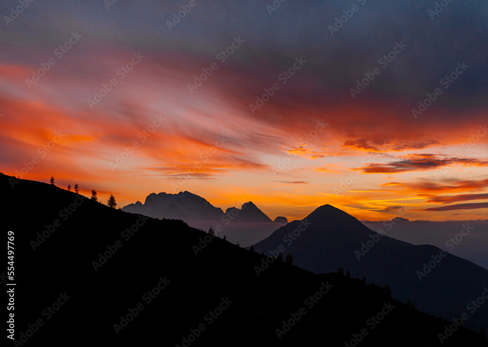 Obraz premium Sunset in Dolomites