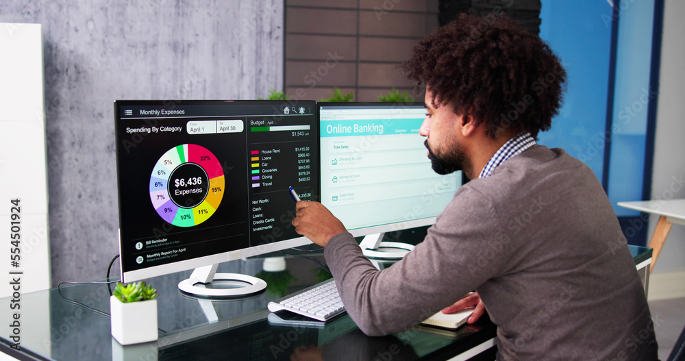 Obraz premium Online Budget Tracking Technology