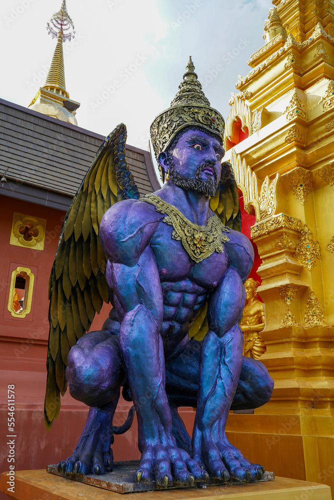 Obraz premium Thailand sorcerer who protect Big pagoda in Wat Pra That Doi Pra Chan temple in Lampang Thailand
