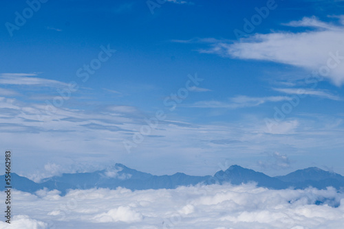 南アルプスと雲海