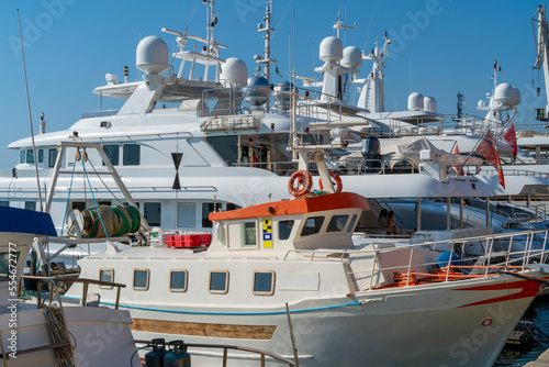 Yachts in Imperia © PRILL Mediendesign