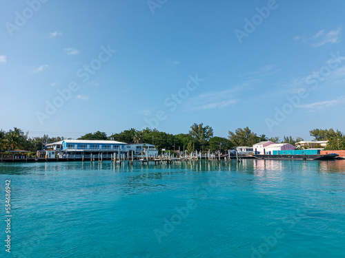 The marina in North Bimini in the Bahamas © Rob