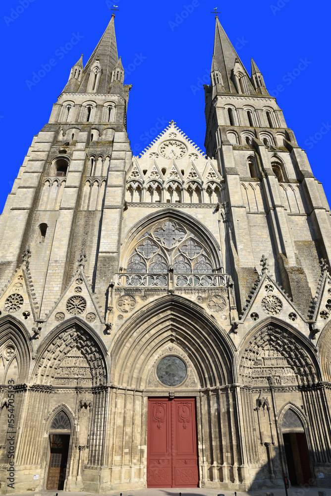 Façade de la cathédrale de Bayeux. France