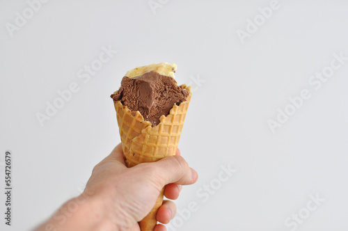 sorvete de chocolate deliciono na casquinha 