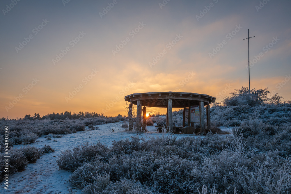 pavillion im winter morgens pavillion im winter morgens