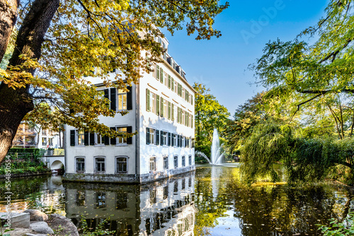 Holzhausenschlösschen im Adolph-von-Holzhausen-Park in Frankfurt am Main