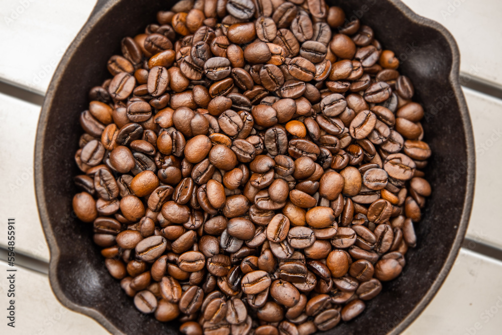 Fototapeta premium コーヒーの焙煎 Authentic coffee to enjoy outdoors