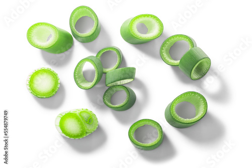 Obraz na płótnie Green leek cut into rings isolated  png, top view