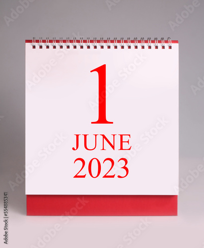 Simple desk calendar 2023 - June
