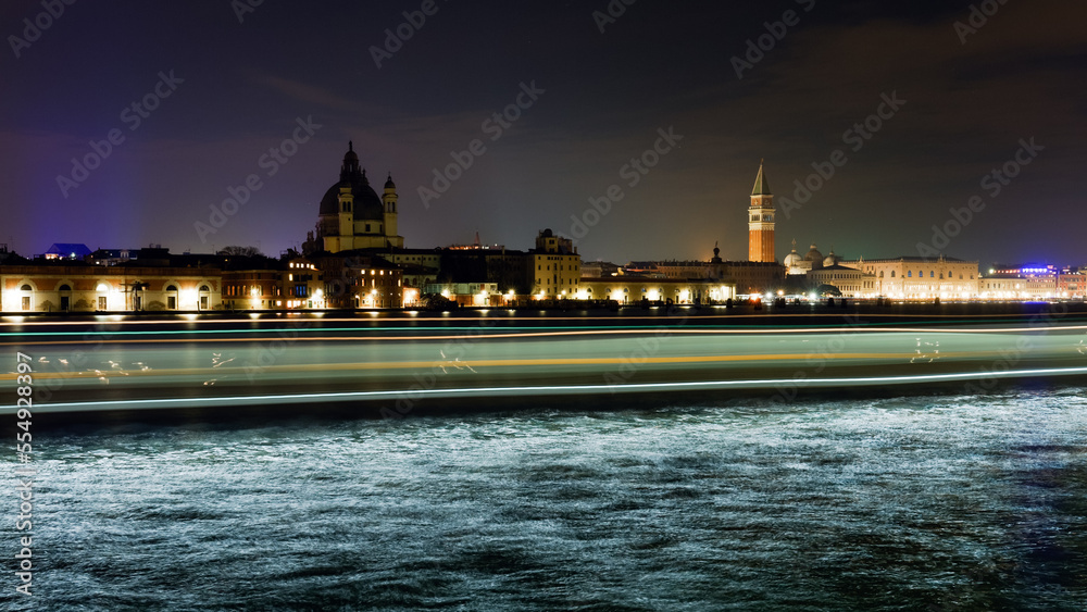 Naklejka premium Venedig bei Nacht