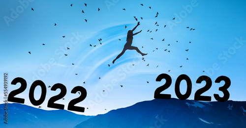 Sprung von 2022 ins neue Jahr 2023