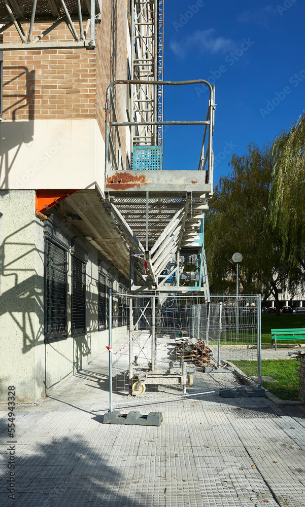 rehabilitation of facades to place insulation from cold and heat with new ceramic tiles