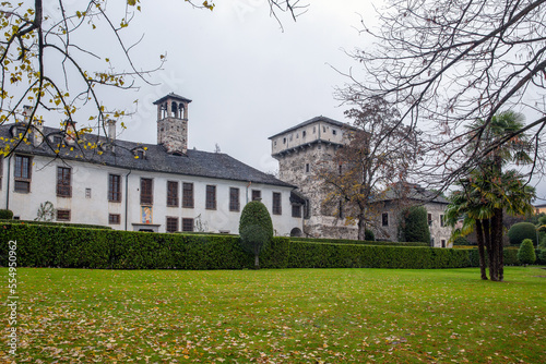 Konstfotografi Interesting old building (villa?)  on lake Maggiore and Locarno town