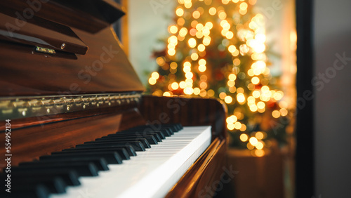 Piano By A Christmas Tree Background
