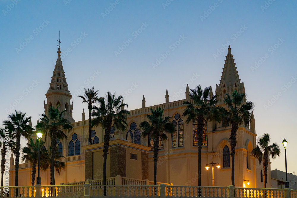 Naklejka premium amanecer iglesia virgen de regla, chipiona