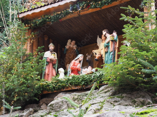 Weihnachtsmarkt von Kaysersberg - Weihnachten im Elsass in malerischer Kulisse photo