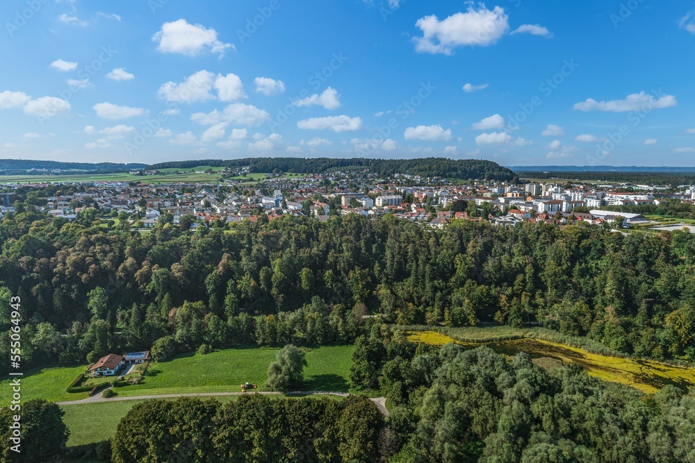 Burghausen aus der Luft - Ausblick auf die Neustadt
