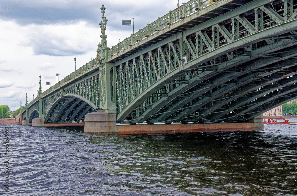 Obraz premium Troitskiy bridge - one of the bridges of St. Petersburg