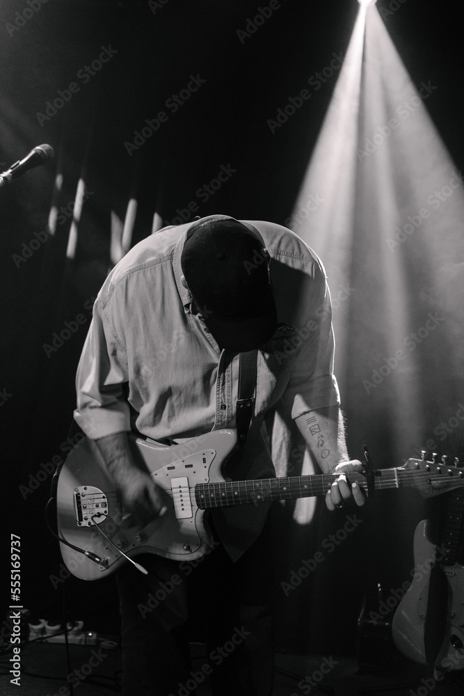 Obraz premium rock band performing