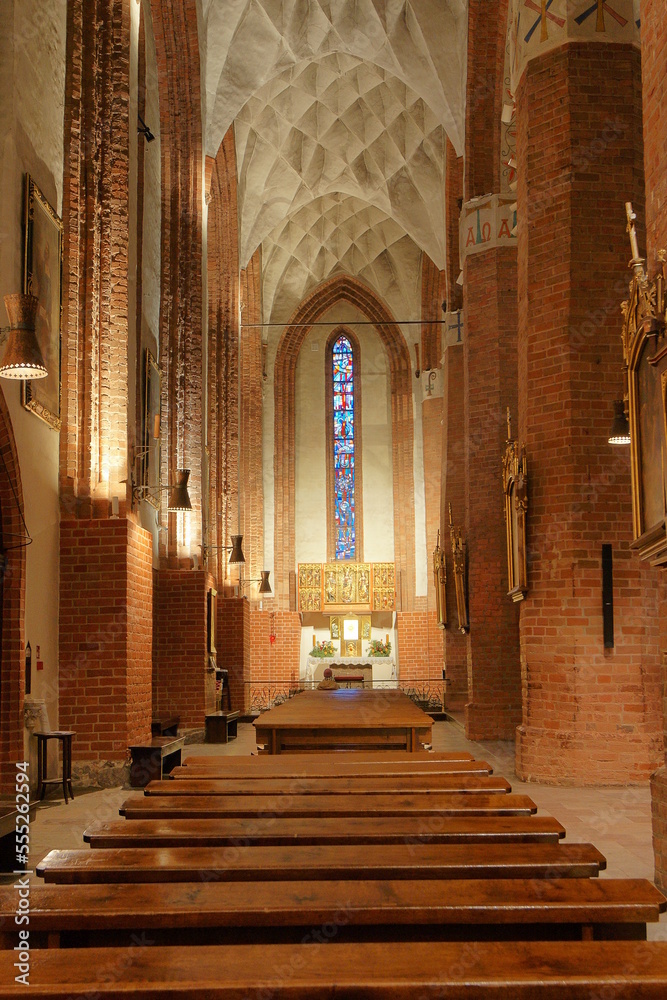 Katedra św. Jakuba w Olsztynie. Nawa boczna. Polska - Mazury - Warmia