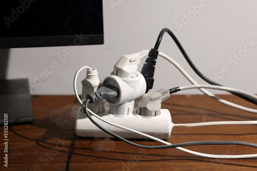 Canvastavla Smoking plug in power strip on wooden table