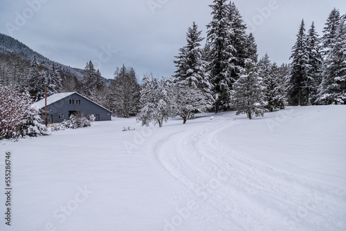 Barn in the snow © Josh Scholten