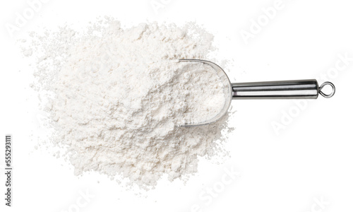 Photographie White wheat flour in metal scoop
