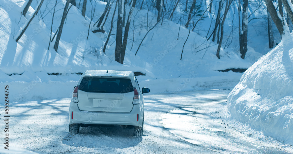 車・雪道