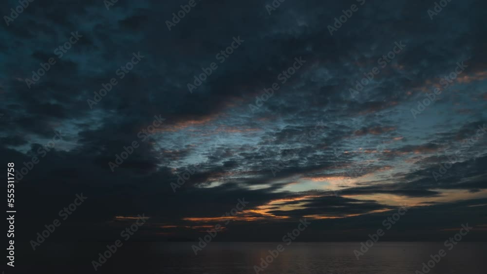 4k dramatic sky with clouds,Time lapse sunset sky cloud Red purple cloudscape time lapse background Dark red purple sunset sky cloud timelapse background day night Dramatic sunset sky
4k dramatic sky with clouds,Time lapse sunset sky cloud Red purple cloudscape time lapse background Dark red purple sunset sky cloud timelapse background day night Dramatic sunset sky