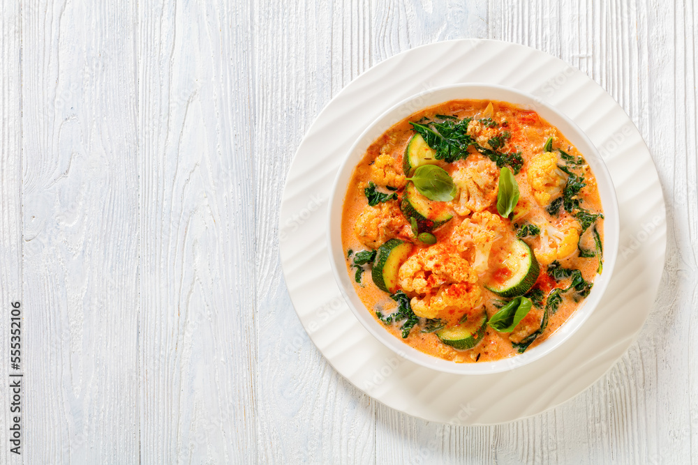 Creamy Tomato Soup with ground Chicken and veggies Creamy Tomato Soup with ground Chicken and veggies